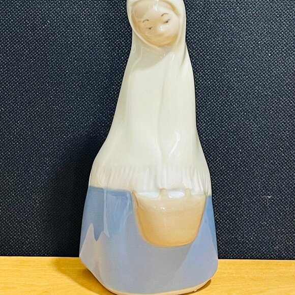 4 Vintage REX VALENCIA Porcelain Figurines ~ Handmade In Spain - Picture 5 of 9